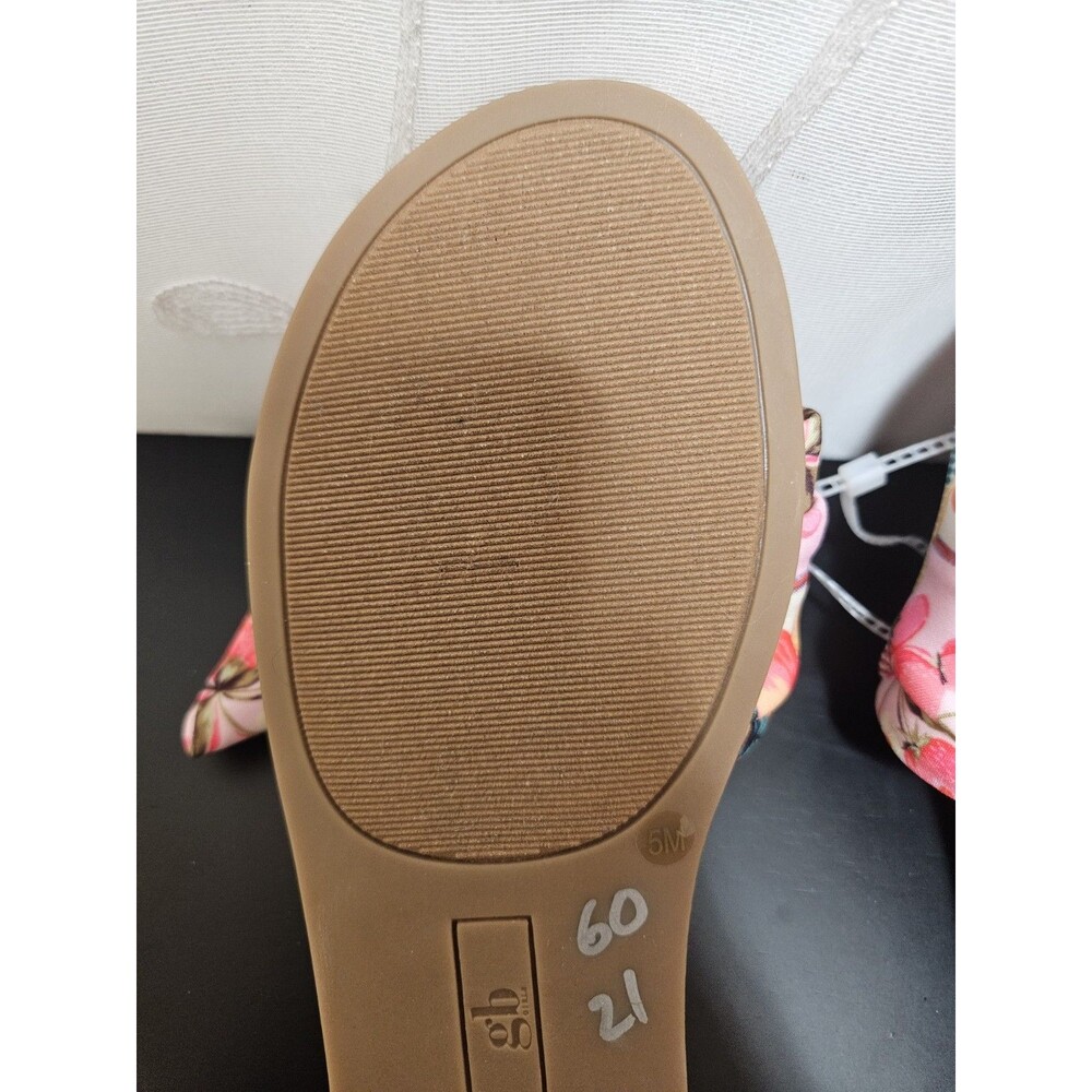 GB Girls 5M Flat Sandals NWT Mixed Fruit Boho Summer Vacation Resort Wear Buckle - Picture 15 of 15
